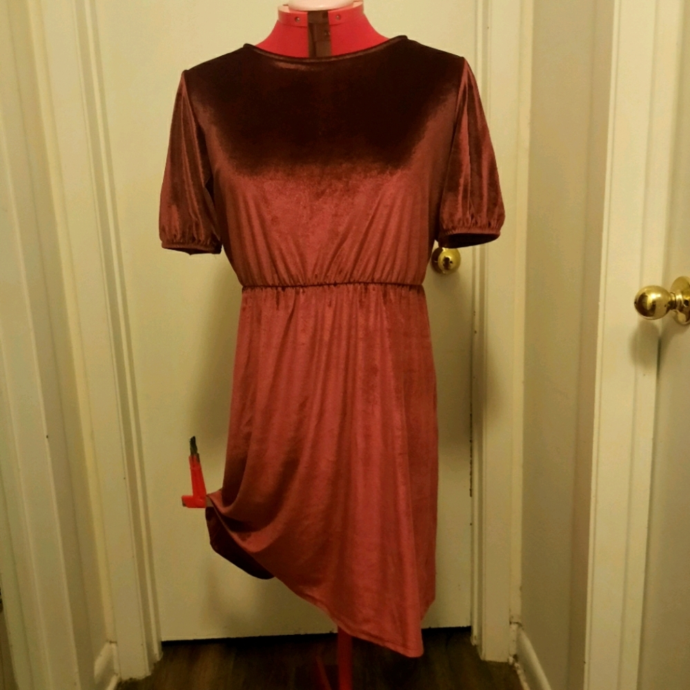 Red Velvet Old Navy Puff Sleeve Dress NWOT